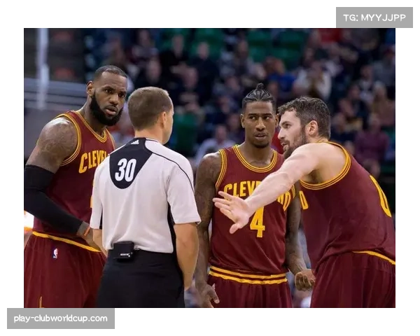 裁判判罚尺度一致性受关注 联盟每五轮公开解析错漏判